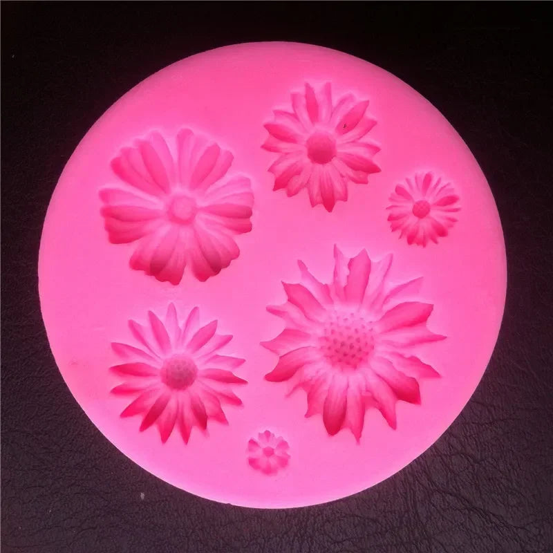 Blooming Daisy Silicone Mold