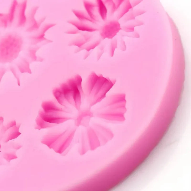 Blooming Daisy Silicone Mold