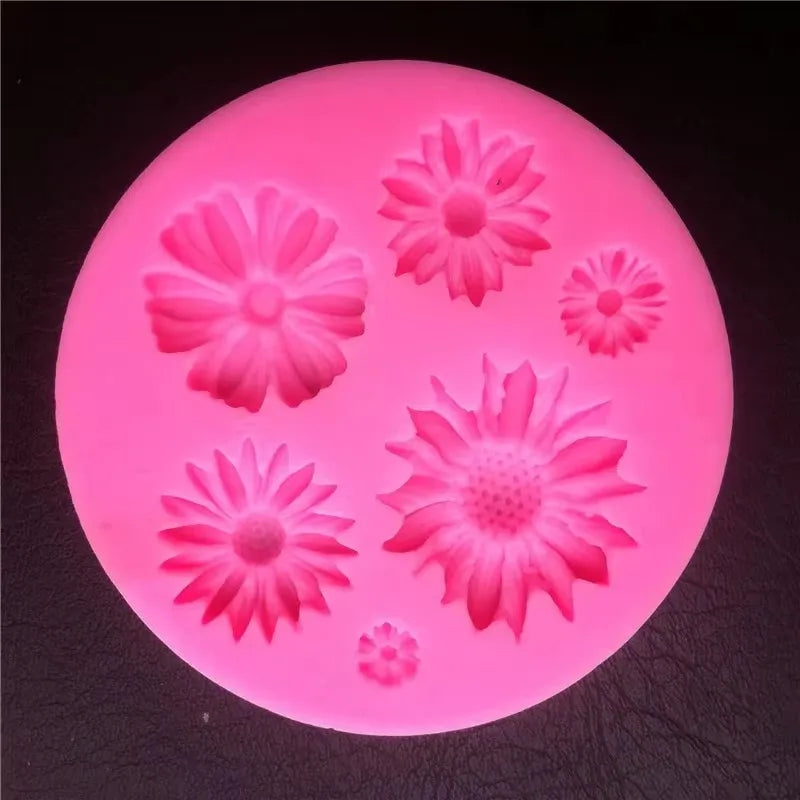 Blooming Daisy Silicone Mold